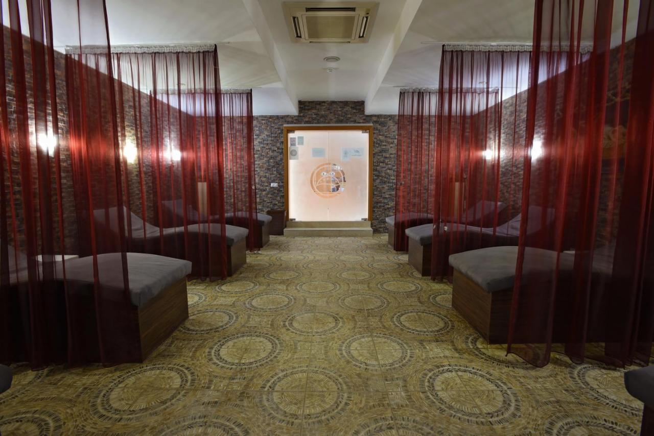 Hotel Izgrev Spa & Aquapark Struga Exterior photo